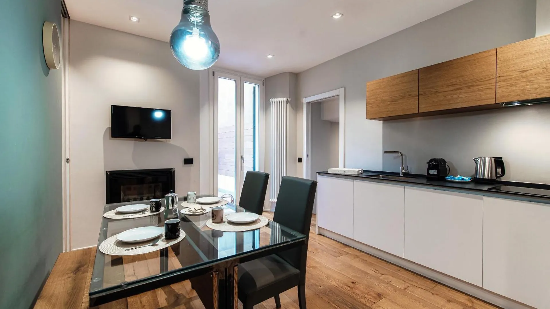 Apartment Hidden Lodge - By Myhomeincomo Italy